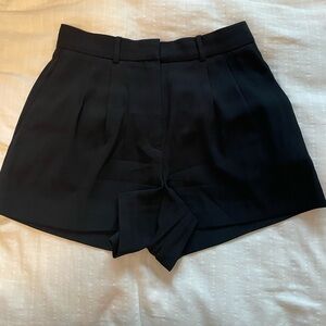 Aritzia Babaton Black Shorts - 8